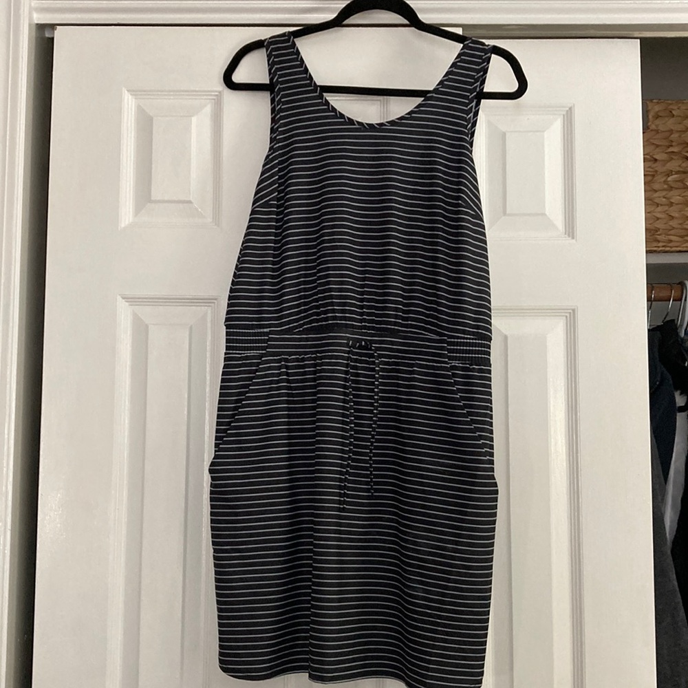 Women’s Summer Dress Medium